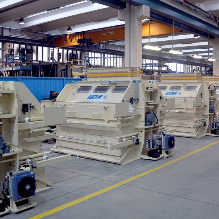 HAMMERMILLS-FALCON_Hero